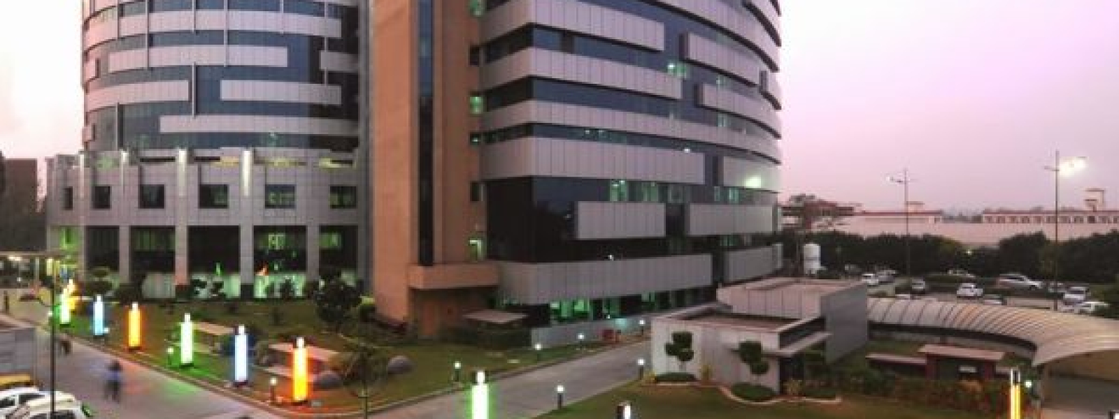 We are hiring ‘moderately,’ says Compass CEO